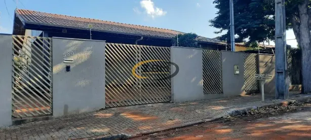Casa com 3 Quartos à venda, 330m² no Champagnat, Londrina