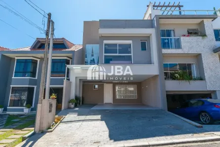 Casa de Condomínio com 4 Quartos à venda, 250m² no Xaxim, Curitiba