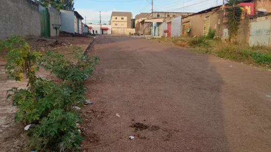 Lote/Terreno à venda, 300m² no Jardim Céu Azul, Valparaíso de Goiás
