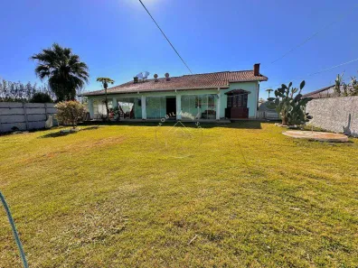 Fazenda/Sítio com 4 Quartos à venda, 1100m² no Centro, Mairinque
