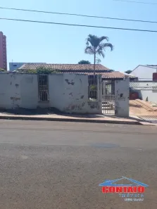 Casa com 2 Quartos à venda, 200m² no Centro, São Carlos