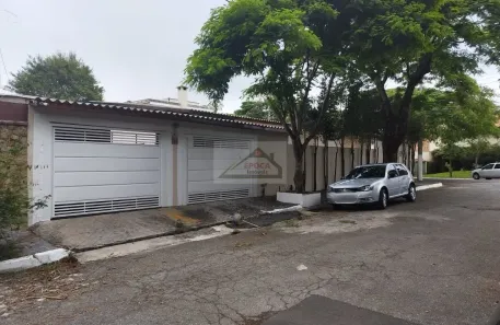 Casa com 3 Quartos para alugar, 230m² no Granja Julieta, São Paulo
