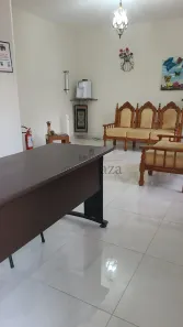 Casa com 6 Quartos à venda, 170m² no Jardim Leonídia, Jacareí