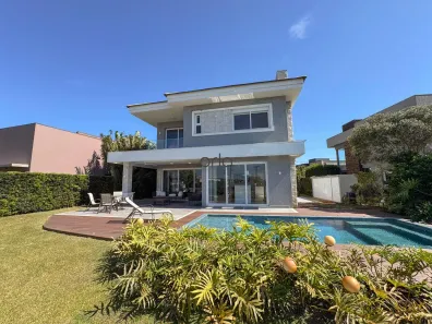 Casa de Condomínio com 5 Quartos à venda, 303m² no XANGRI-LÁ, Xangri-lá