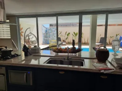 Casa de Condomínio com 3 Quartos à venda, 318m² no Roncáglia, Valinhos