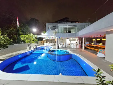 Casa de Condomínio com 6 Quartos à venda, 980m² no Antares, Maceió