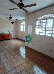 Casa com 3 Quartos à venda, 210m² no Vila Martinez, Jacareí