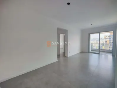 Apartamento com 2 Quartos à venda, 76m² no Barreiros, São José