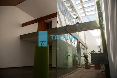 Casa com 3 Quartos para venda ou aluguel, 200m² no Indianópolis, São Paulo