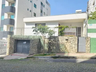 Casa com 4 Quartos à venda, 254m² no Nova Suíssa, Belo Horizonte
