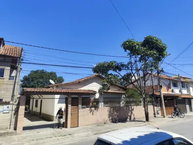 Casa com 3 Quartos à venda, 100m² no Jardim Mariléa, Rio das Ostras