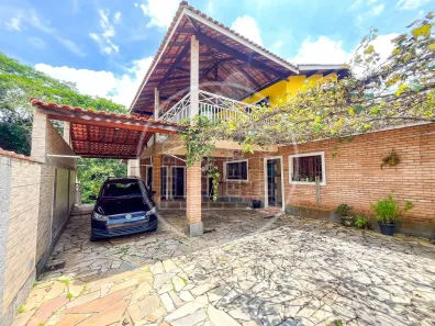 Sobrado com 5 Quartos à venda, 300m² no Fazenda da Ilha, Embu-Guaçu
