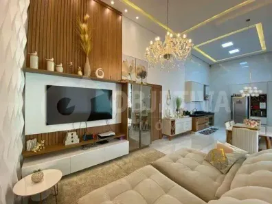 Casa com 3 Quartos à venda, 150m² no Jardim Patrícia, Uberlândia