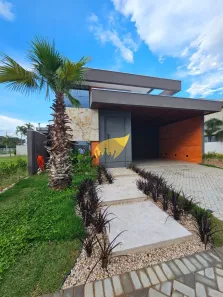 Casa de Condomínio com 3 Quartos à venda, 160m² no Morada dos Nobres, Cuiabá