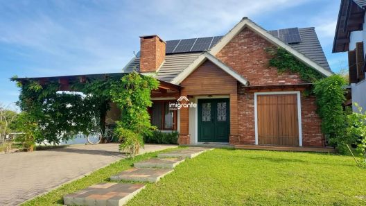 Casa com 3 Quartos à venda, 196m² no Country, Santa Cruz do Sul