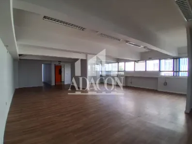 Sala Comercial para alugar, 179m² no Rio Branco, Porto Alegre