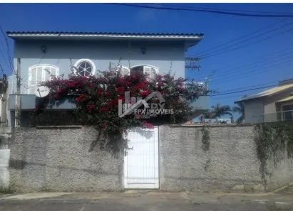 Sobrado com 4 Quartos à venda, 165m² no Vila São Paulo, Itanhaém