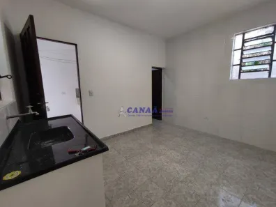 Casa com 1 Quarto para alugar, 54m² no Jardim do Colégio, Embu das Artes