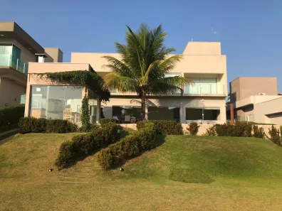 Casa com 6 Quartos à venda, 332m² no Eng. José Mendes Junior, Capitólio