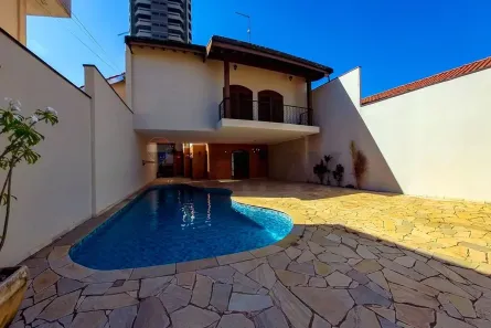 Casa com 5 Quartos à venda, 250m² no Centro, Pirassununga