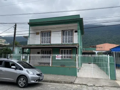 Casa com 4 Quartos à venda, 190m² no Vila Muriqui, Mangaratiba