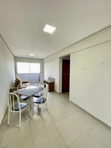 Apartamento com 2 Quartos para alugar, 56m² no Zona 7, Maringá