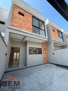 Sobrado com 3 Quartos à venda, 105m² no São João, Itajaí