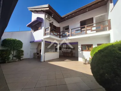 Casa com 3 Quartos à venda, 315m² no Estância Balneária Maria Helena Novaes, Peruíbe