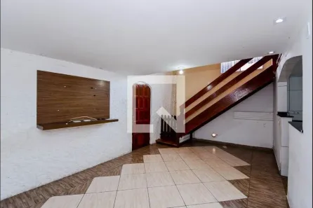 Casa com 1 Quarto para alugar, 80m² no Jardim Jovaia, Guarulhos