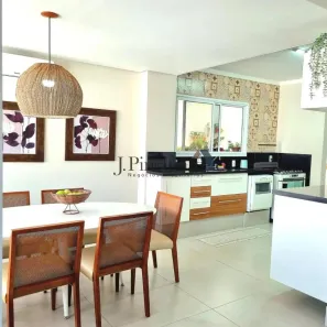Sobrado com 4 Quartos à venda, 160m² no Engordadouro, Jundiaí