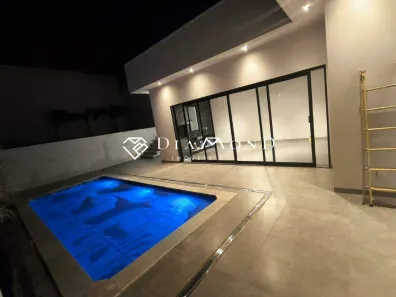 Casa com 3 Quartos à venda, 270m² no Cidade Jardim, Uberlândia