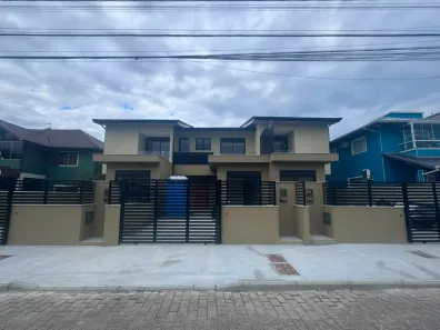 Casa com 3 Quartos à venda, 130m² no Campeche, Florianópolis