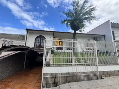 Casa com 3 Quartos à venda, 124m² no Barreiros, São José