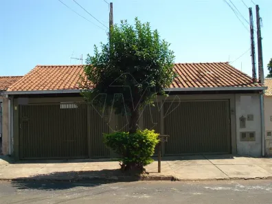 Casa com 3 Quartos à venda, 248m² no Jardim das Estações (Vila Xavier), Araraquara