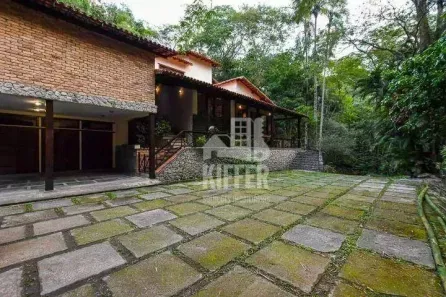 Casa com 4 Quartos à venda, 15000m² no Muriqui, Niterói