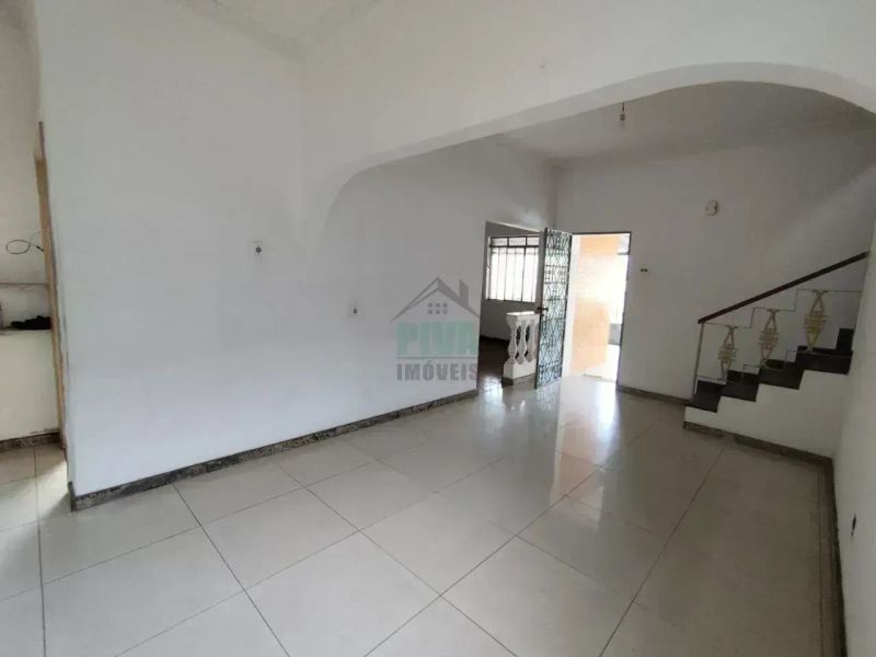 Casa com 4 quartos — Carlos Prates, Belo Horizonte