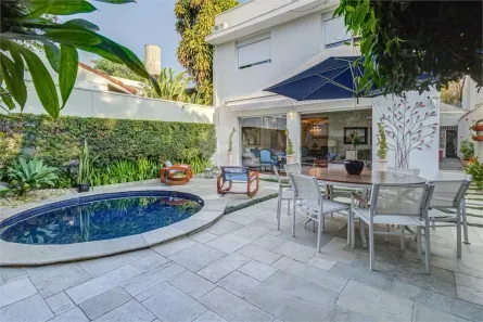 Casa com 3 Quartos à venda, 227m² no Santo Amaro, São Paulo