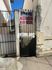 Casa com 2 Quartos para alugar, 40m² no Centro, Juiz de Fora