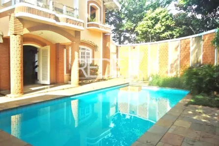 Sobrado com 4 Quartos à venda, 365m² no Vila Nogueira, Campinas