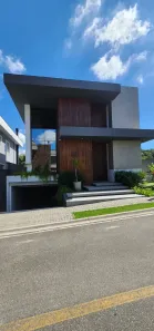 Sobrado com 3 Quartos para venda ou aluguel, 410m² no Vila Nova, Joinville