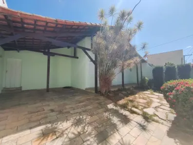 Casa com 5 Quartos à venda, 360m² no Alípio de Melo, Belo Horizonte