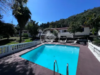 Casa com 9 Quartos à venda, 700m² no Albuquerque, Teresópolis