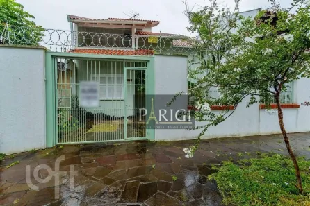 Casa com 4 Quartos para alugar, 210m² no Jardim Itu, Porto Alegre