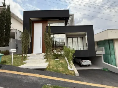 Casa com 4 Quartos à venda, 250m² no Condomínio do Lago 2ª Etapa, Goiânia