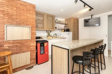 Apartamento com 2 Quartos à venda, 73m² no Medianeira, Porto Alegre