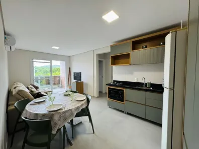 Apartamento com 2 Quartos à venda, 60m² no Praia De Palmas, Governador Celso Ramos