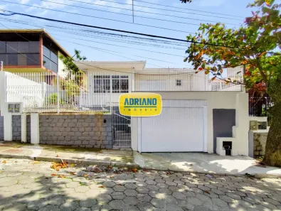 Casa com 5 Quartos para alugar, 220m² no Itaguaçu, Florianópolis