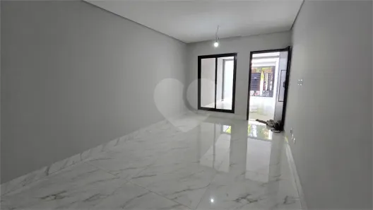 Sobrado com 3 Quartos para venda ou aluguel, 165m² no Parque Maria Domitila, São Paulo