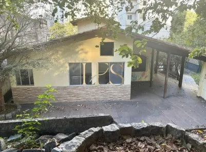 Casa com 5 Quartos à venda, 324m² no Barro Vermelho, Vitória