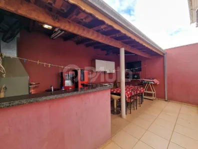 Casa com 3 Quartos à venda, 181m² no Cidade Alta, Piracicaba